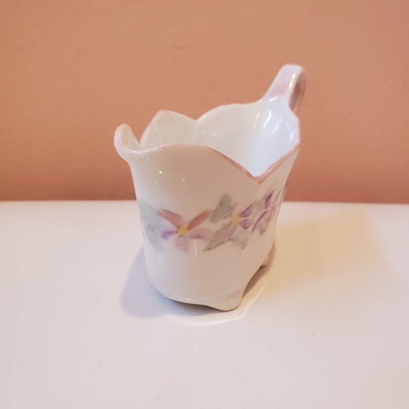 Vintage Creamer with Flowers, Upcycled Pink Cream Pitcher, Handpainted Pottery - Picture 6 of 6